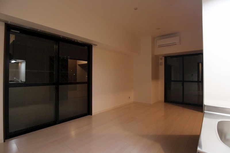 居室・リビング　※同一建物別のお部屋です。ご参照ください。