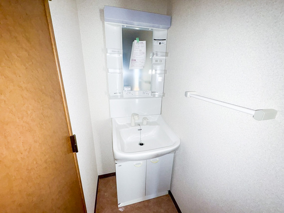 洗面設備　※別部屋の写真です