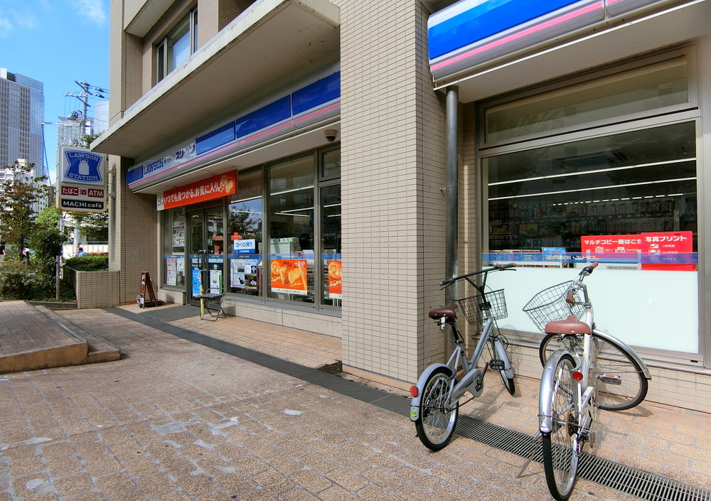 コンビニ　ローソンＬＴＦ北新宿店（コンビニ）まで718m