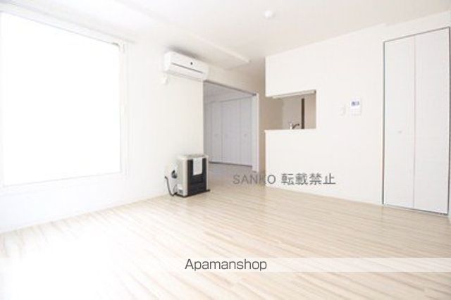 Estavie円山の居間写真