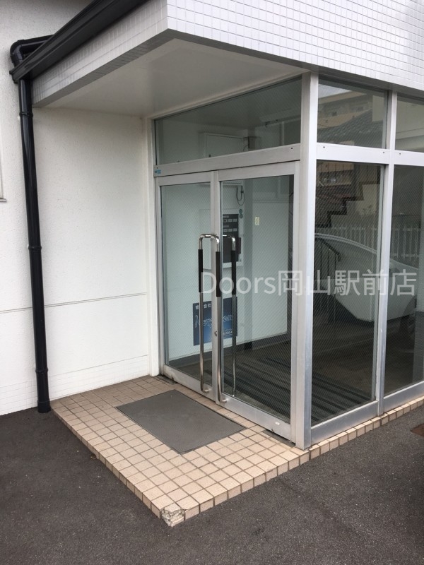 ＪＲ宇野線 備前西市駅 徒歩10分 3階建 築38年の外観写真