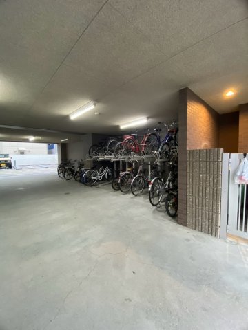 地下鉄御堂筋線 なかもず駅 徒歩10分 9階建 築19年の外観写真