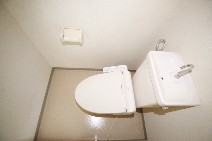 トイレ　※他部屋参考写真