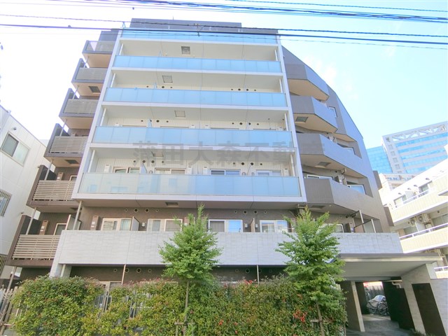 建物外観　2011年9月築　RC鉄筋コンクリート造地上8階建て1K 1