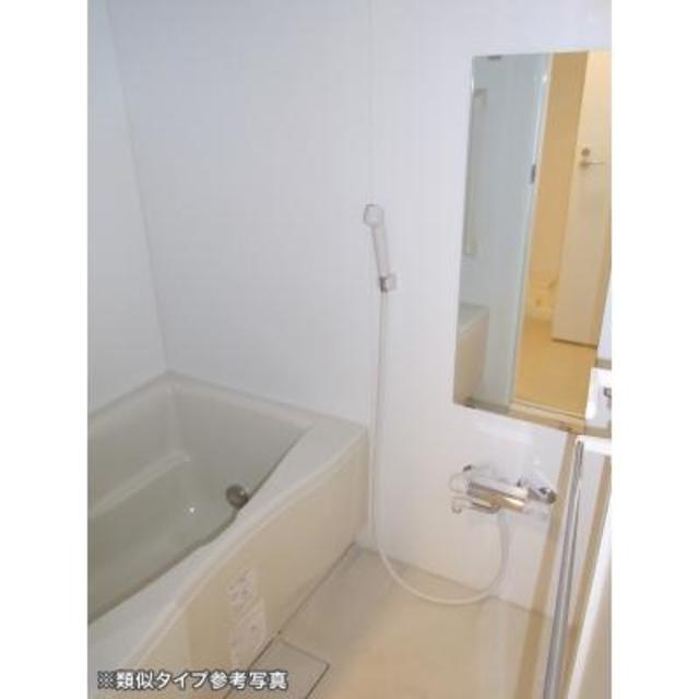バス・シャワールーム　※写真は同タイプ住戸です。