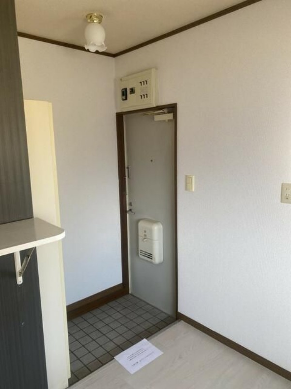 ＪＲ東金線 求名駅 徒歩22分 2階建 築33年の玄関写真