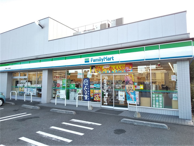 コンビニ　ファミリーマート　南葛西レク公園前店（コンビニ）まで100m