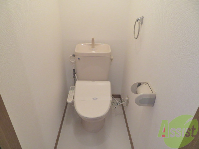 トイレ　こちらトイレの撮影を致しました。清潔感がありますね。
