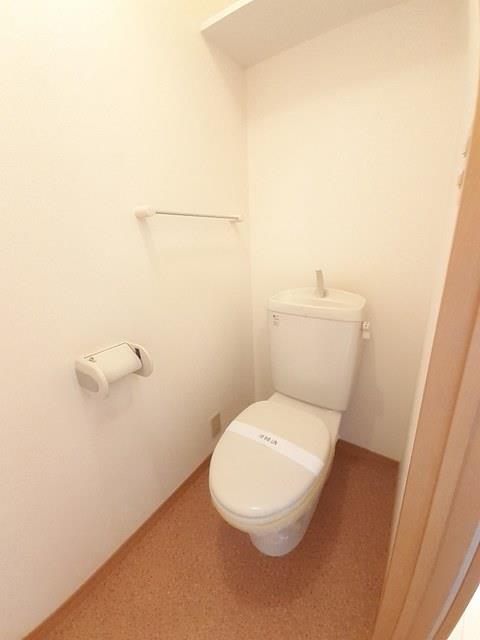 メゾン・アン・ソレイユIのトイレ写真