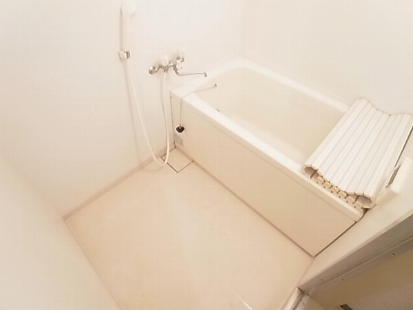 バス・シャワールーム　別部屋参考写真