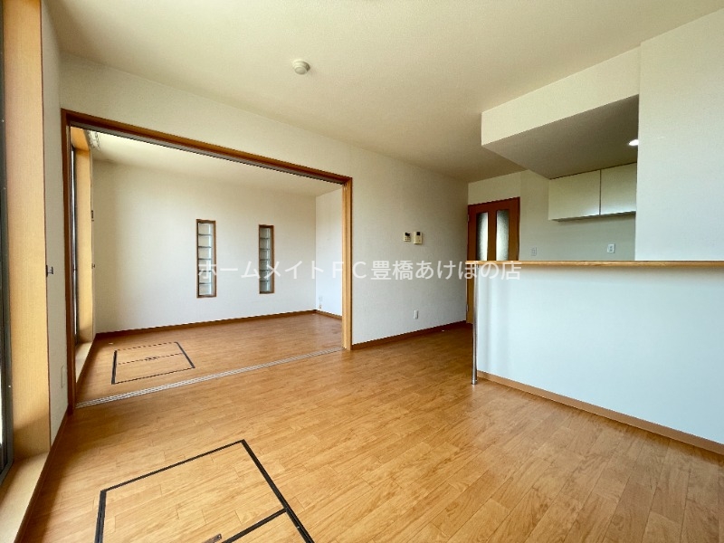 居室・リビング　同型別部屋写真