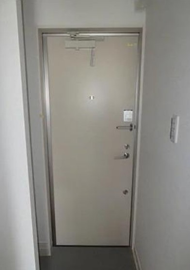 ソレム開雲の玄関写真