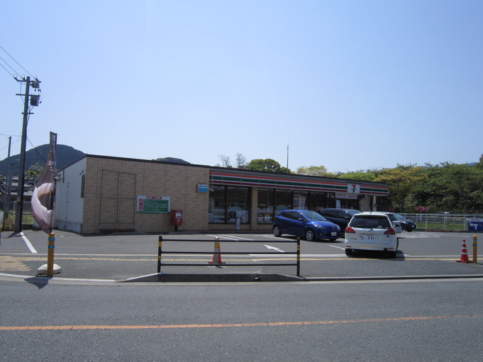 コンビニ　セブンイレブン岡垣野間店（コンビニ）まで308m
