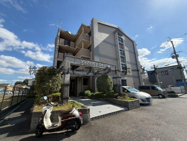 建物外観　落ち着いた雰囲気の外観です