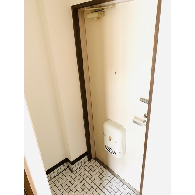 中嶋ビルの玄関写真