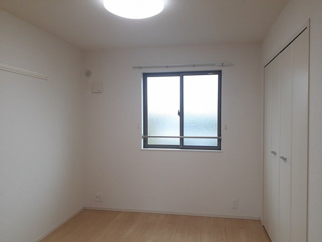 その他部屋・スペース　明るい色調の室内です