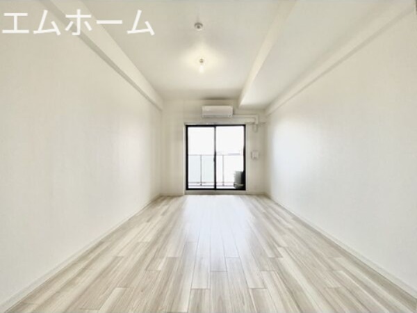 居室・リビング　洋室9.1帖　広々したお部屋