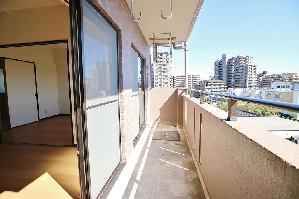 バルコニー　南向きで展望良好でうす♪