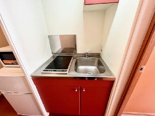 キッチン　設備・使用は号室により異なる為、現状を優先いたします