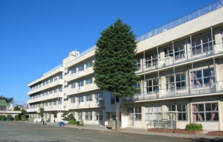 小学校　川越市立仙波小学校（小学校）まで624m
