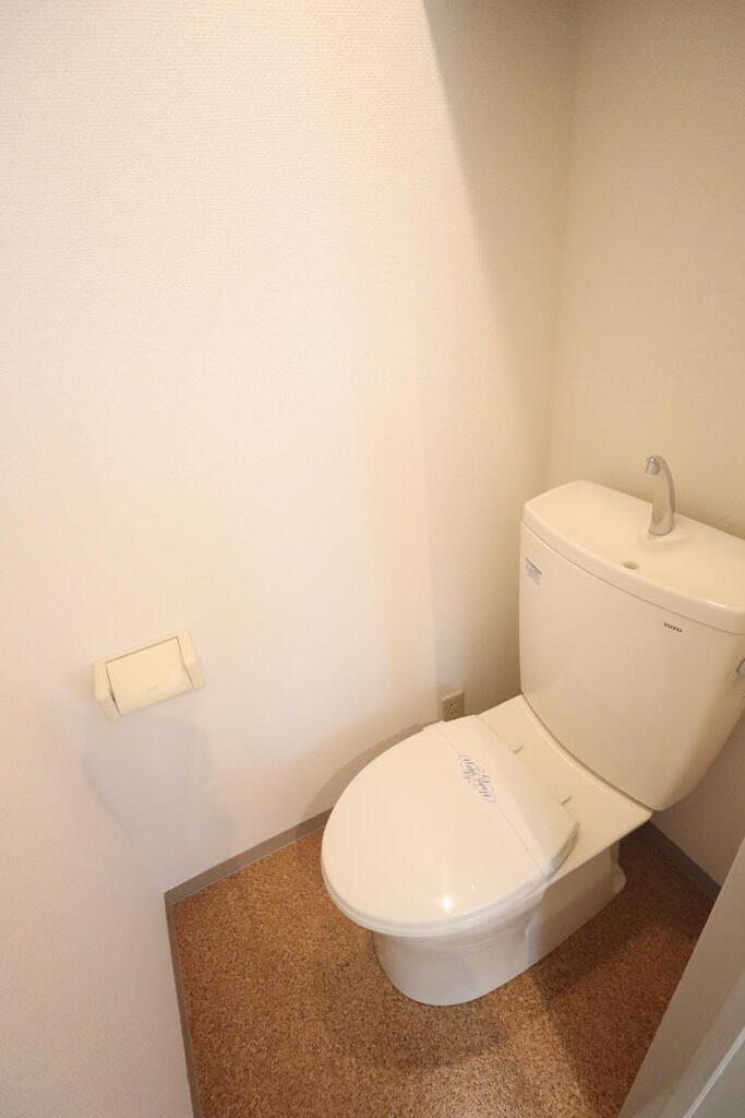 エムアール久末のトイレ写真