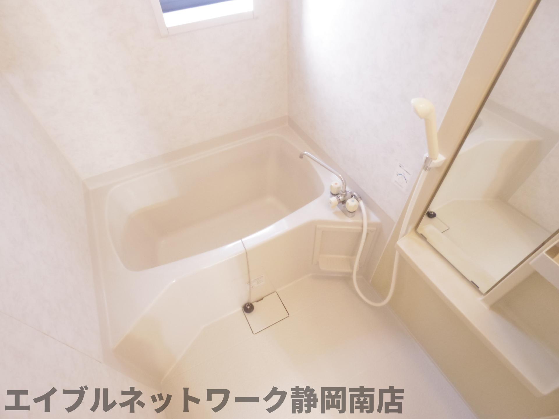 ホームズウィステリアの風呂写真