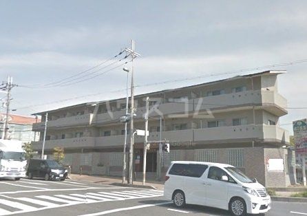 京都市西京区大枝塚原町のマンションの建物外観