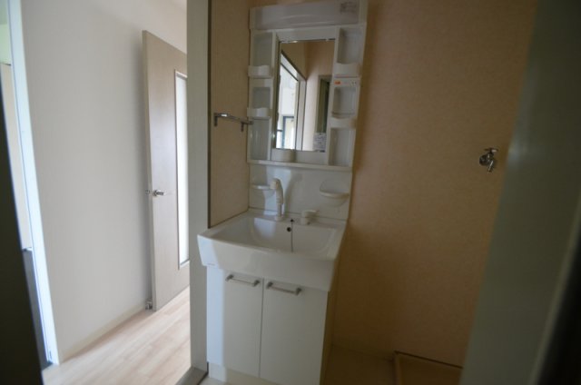 洗面設備　洗面台も本格的です！！