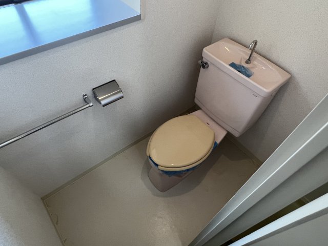 【メゾン・ド・アスティのトイレ】