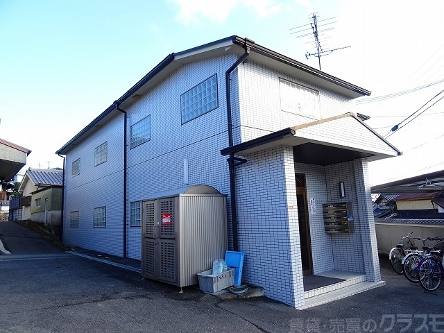 コーポサカイの建物外観