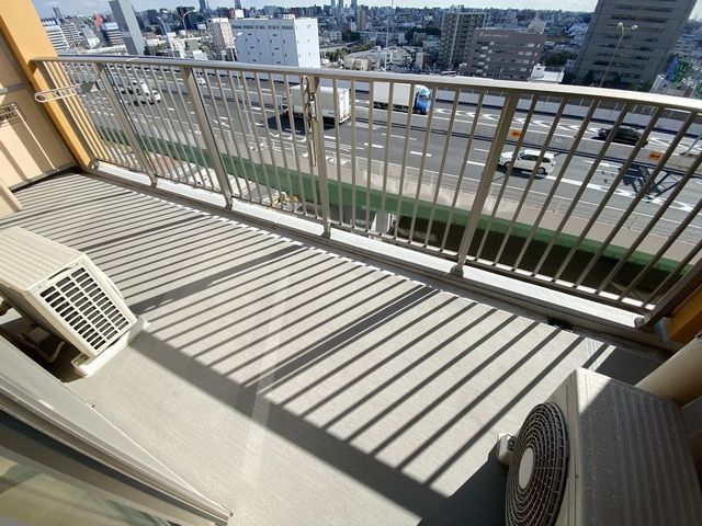 【名古屋市中村区平池町のマンションのバルコニー】