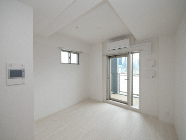 居室・リビング　スタンダードな洋室です