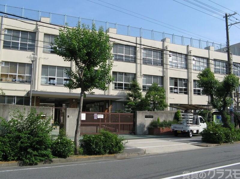 【大阪市東淀川区小松のマンションの中学校】