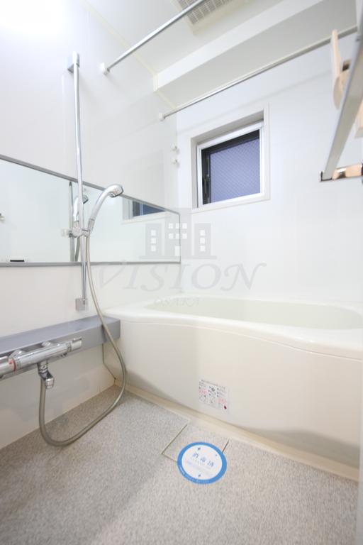 バス・シャワールーム　写真は別タイプとなります。