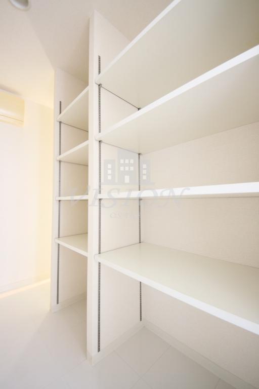 収納　写真は別タイプとなります。