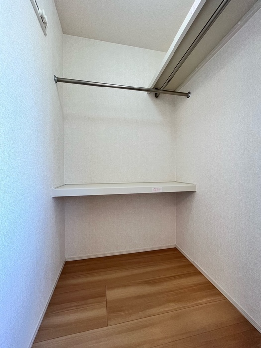収納　ウォークインクローゼット
