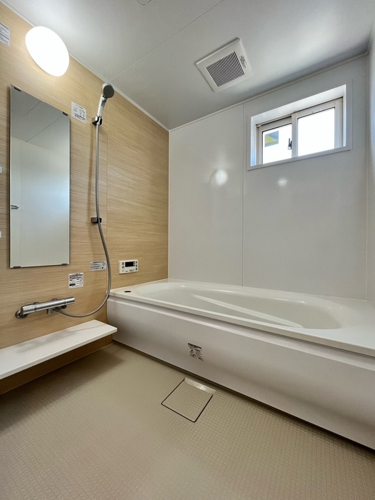 バス・シャワールーム　１坪風呂