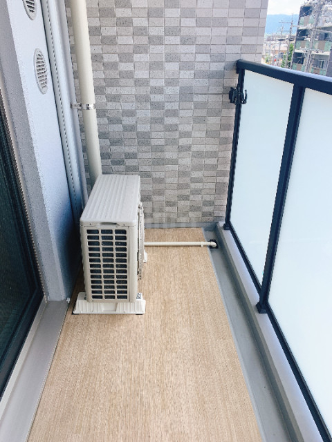 バルコニー　違うお部屋の写真です。ご参考までに