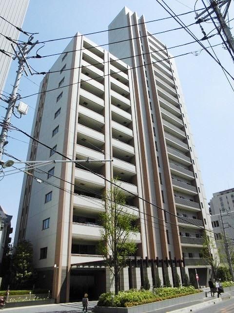 【パークホームズ浦和仲町の建物外観】