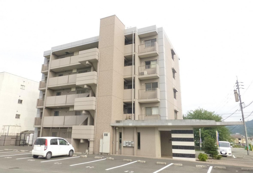 建物外観　2LDKでこのお家賃は魅力です♪福岡までのアクセスも良好です