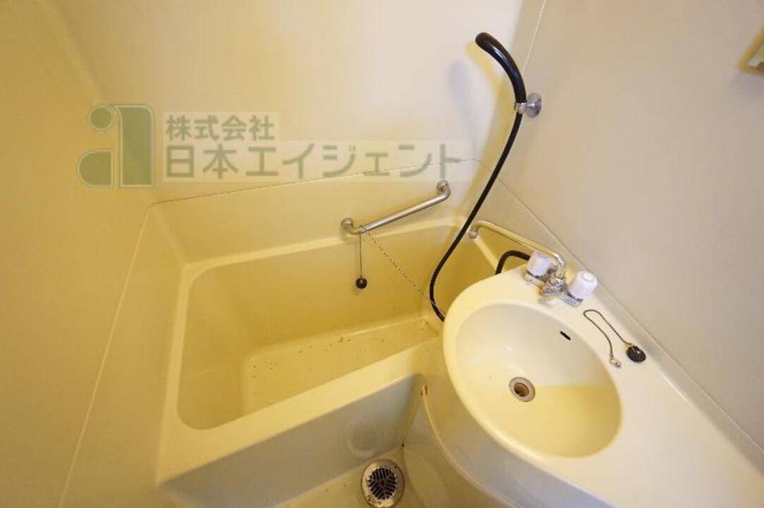 バス・シャワールーム　浴室