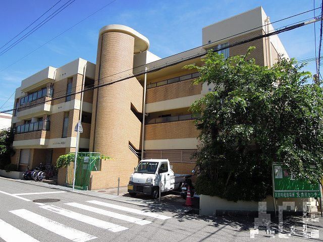 芦屋市西芦屋町のマンションの建物外観