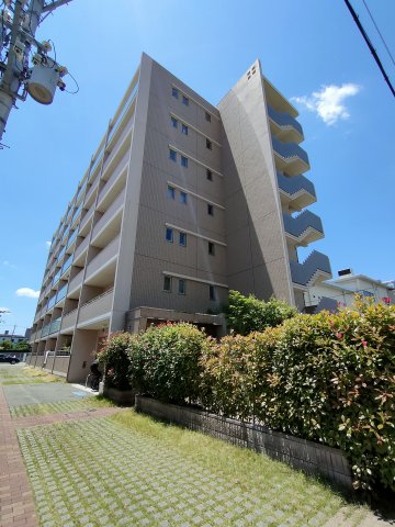 豊中市野田町のマンションの建物外観