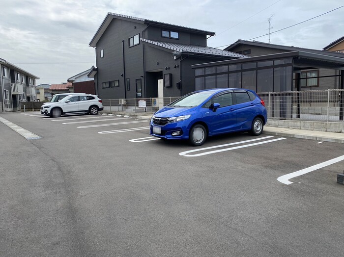 【Flourish大宮（ ）の駐車場】