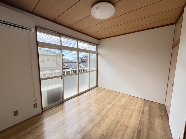 小山市 2階建 築39年の居間写真