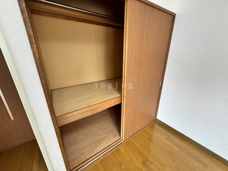 収納　部屋２　収納