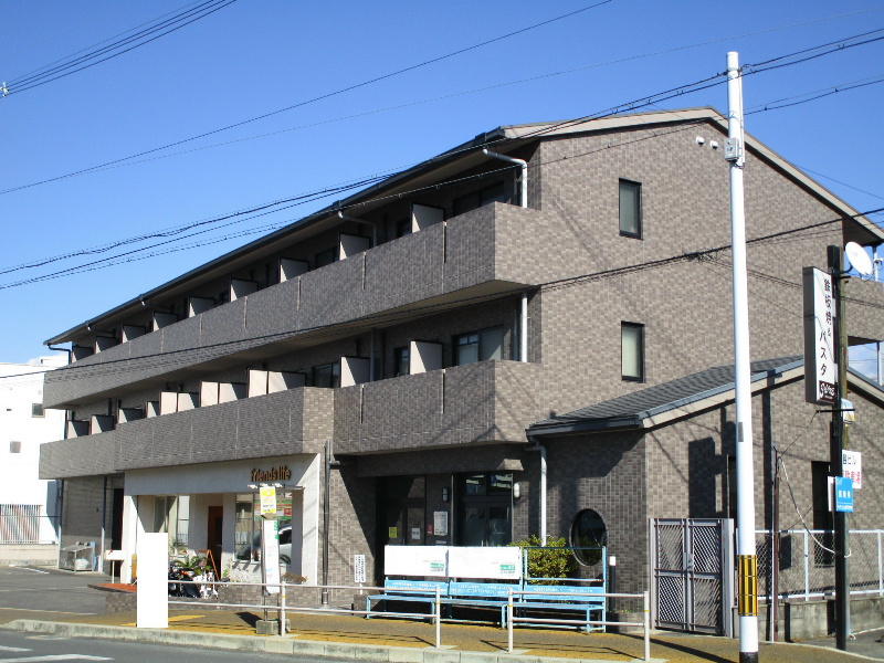 プラネット城陽の建物外観