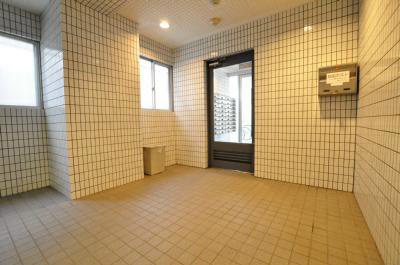 エントランス　★エントランスもキレイにしています★