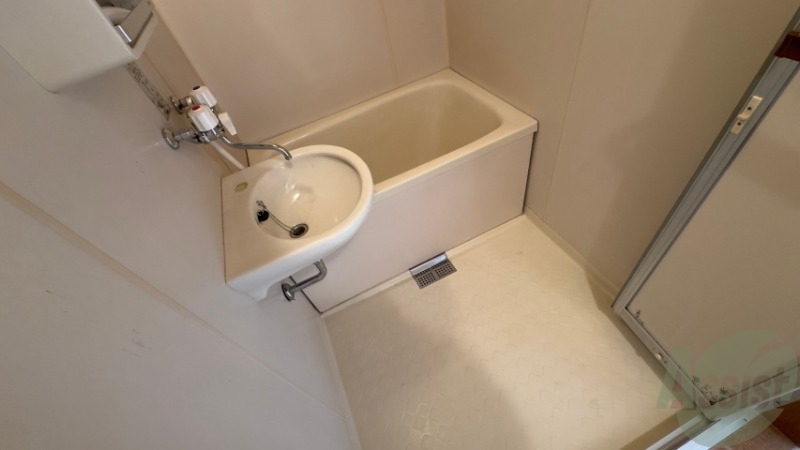 バス・シャワールーム　お風呂です。ゆっくりお風呂につかるのも体に良いですね～