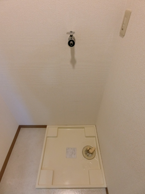 国分町ヴィラKYの居間写真